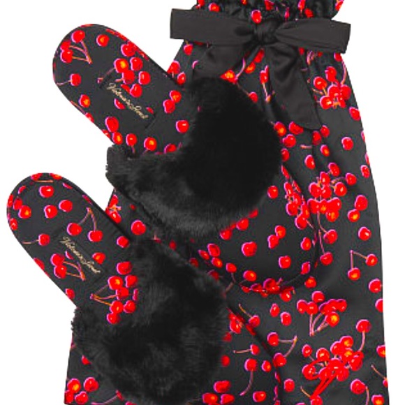 🍒 NEW Victoria’s Secret Cherry Red Black Slippers - Picture 6 of 6